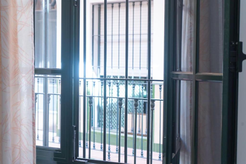 Apartamento Junto A Las Setas De Sevilla Exterior photo